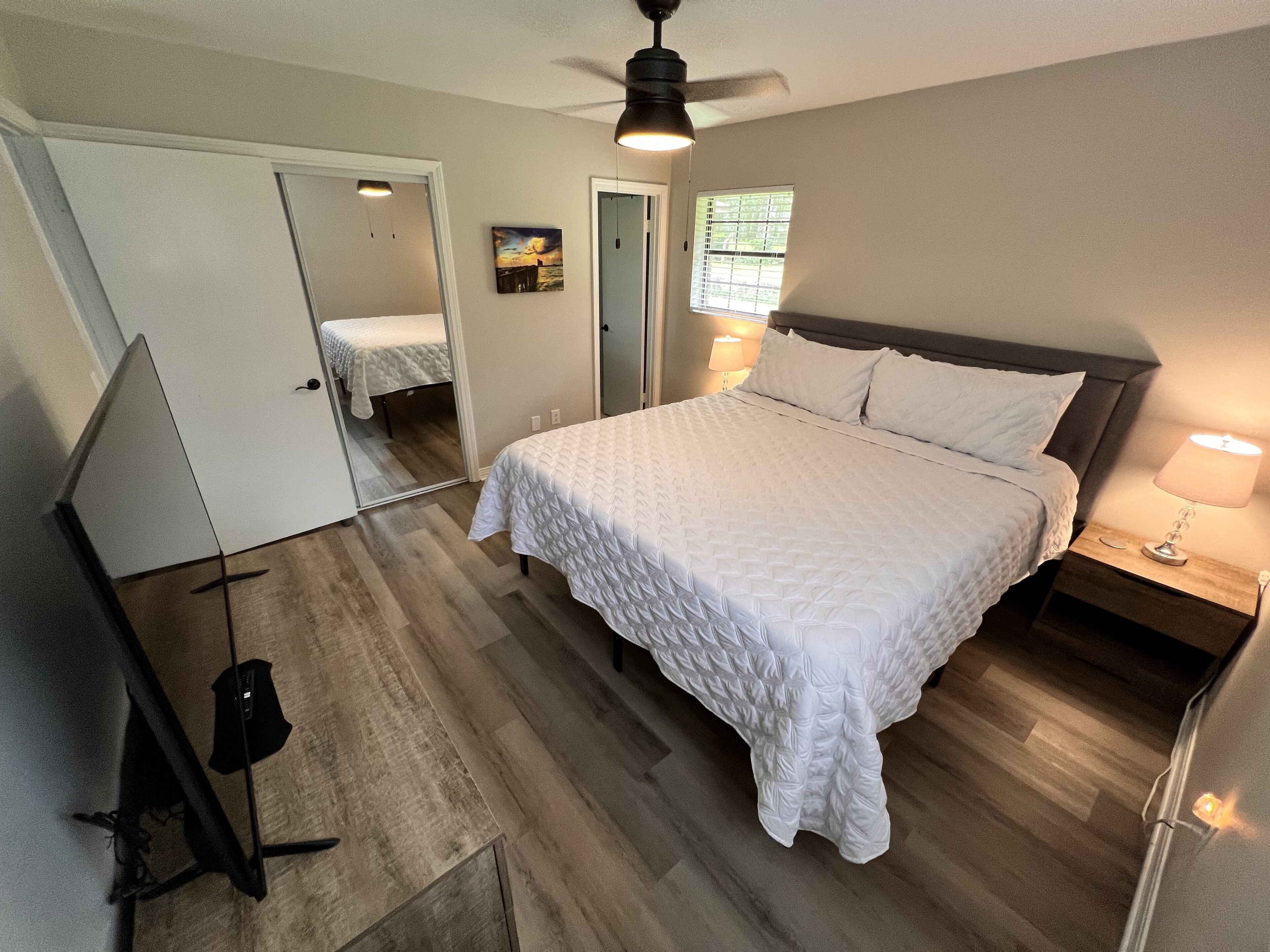 3 sovrum, skrivbord, strykjärn/strykbräda och gratis wi-fi