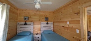 2 quartos, ferros/tábuas de passar roupa, Wi-Fi de cortesia