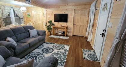 Totally Remodeled 1930's House w/Firepit & Deck close to Outdoor Adventures.