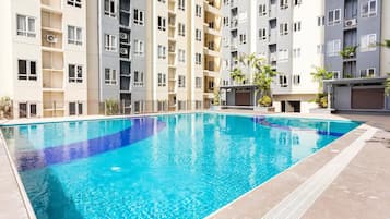 Indoor pool, outdoor pool