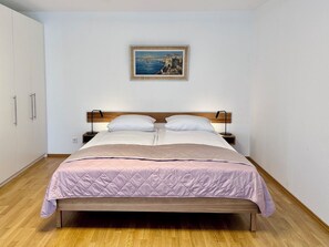 1 bedroom, internet, bed sheets - Apartment 3, 32 qm 1. Etage, Kombinierter Wohn- und Schlafbereich (Bad Endorf)