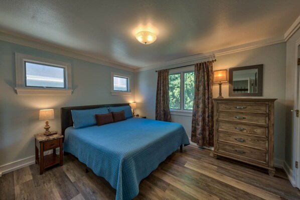 5 Schlafzimmer, Bügeleisen/Bügelbrett, Reisekinderbett, kostenloses WLAN