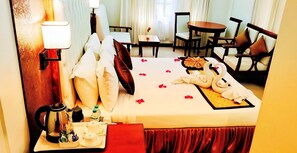 Deluxe Double Room, 1 Bedroom | 1 bedroom, minibar, in-room safe, individually decorated