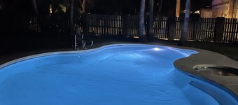 Breathtaking, Lakefront, Pool, Private, big group, birds viewing