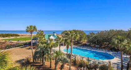 Ocean Views, Two Master Suites, Screened Porch & Access to Ocean Point Community Pool & Cabana