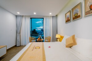 4 slaapkamers, een bureau, gratis wifi, beddengoed