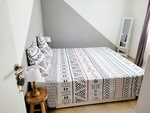 3 soverom, strykejern/-brett, reiseseng for barn og wi-fi (inkludert)