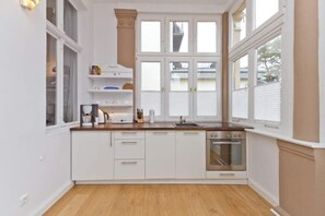 Kühlschrank, Ofen, Geschirrspüler