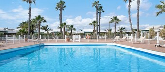 Apartment 'Casa Adriana' with Terraces and Wi-Fi