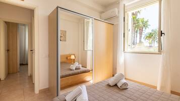 2 bedrooms, bed sheets