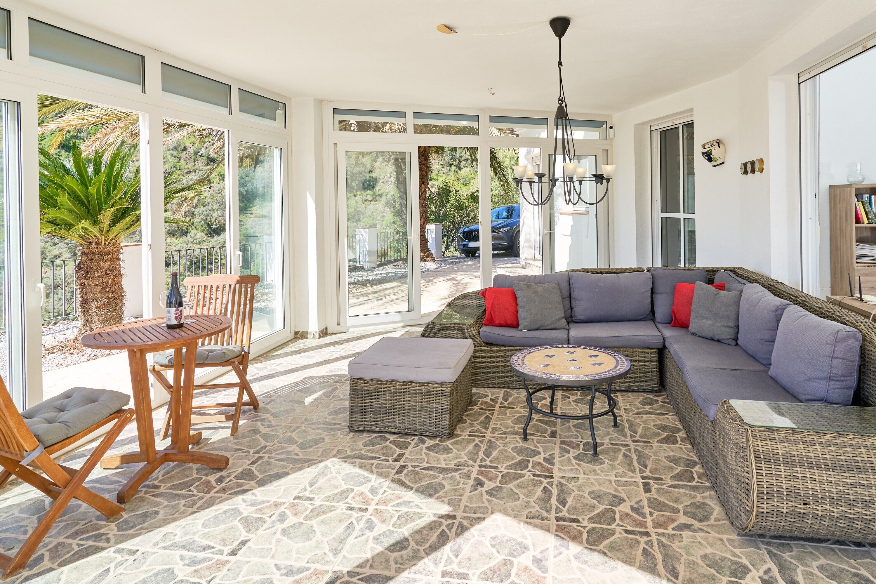 Télévision, cheminée