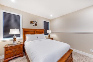 3 bedrooms, WiFi, bed sheets