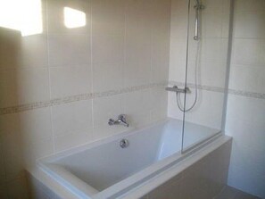Badewanne, Haartrockner