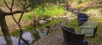 Gena's Sierra Inn & Restaurant