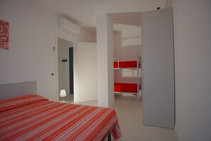 1 bedroom, in-room safe, wheelchair access - QUITO RESIDENCE NIGHTLIFE AND BEACH (Lido di Jesolo)