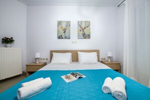 2 bedrooms, iron/ironing board, travel crib, free WiFi