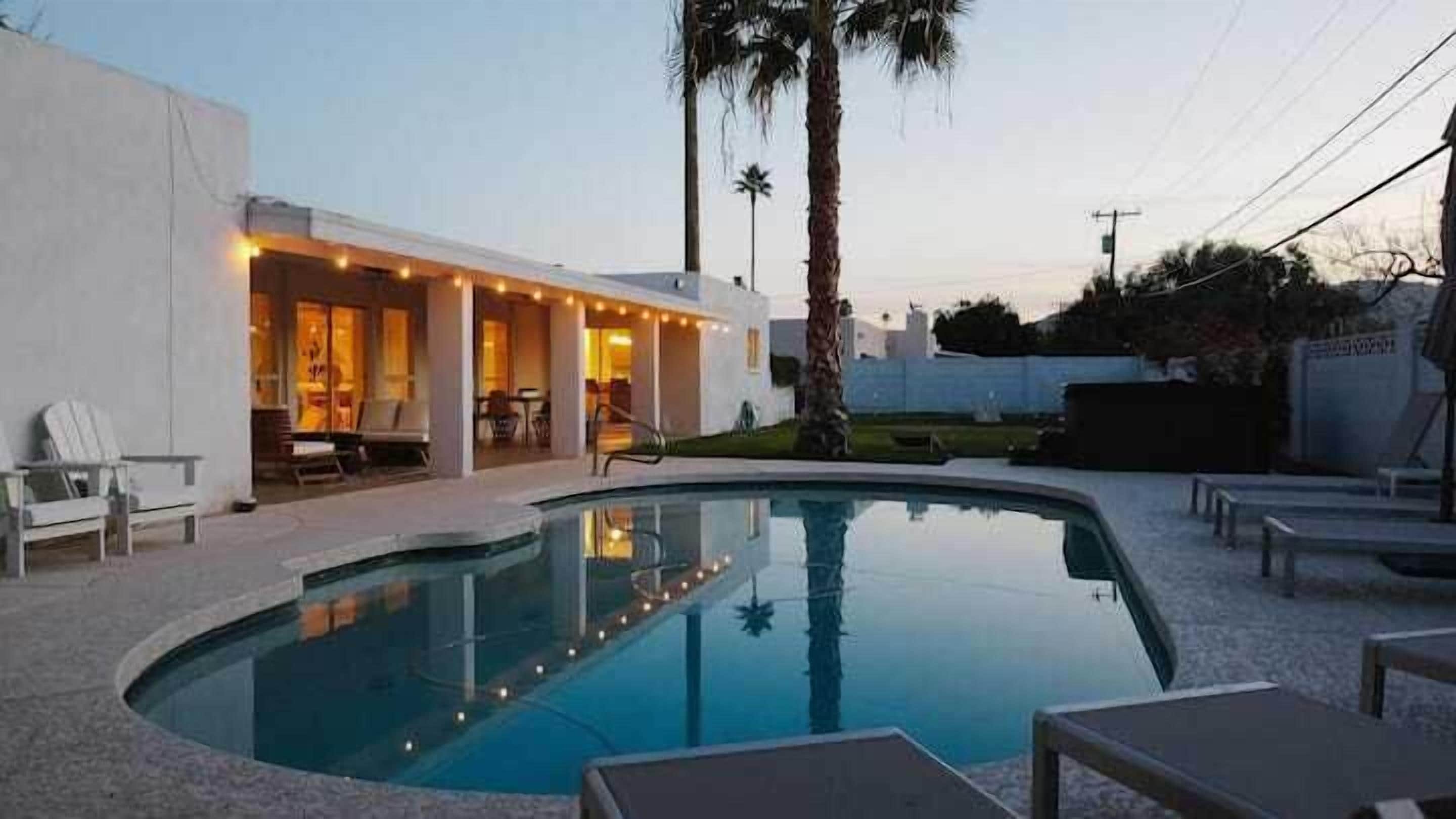 Moon Valley Treasure - Chef's Kitchen | Pool | Spa