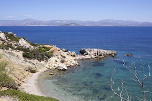 Beach - Villa Kirki · Stunning Beachfront 3BR Villa that h (Ampelas)
