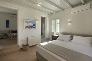 3 bedrooms, iron/ironing board