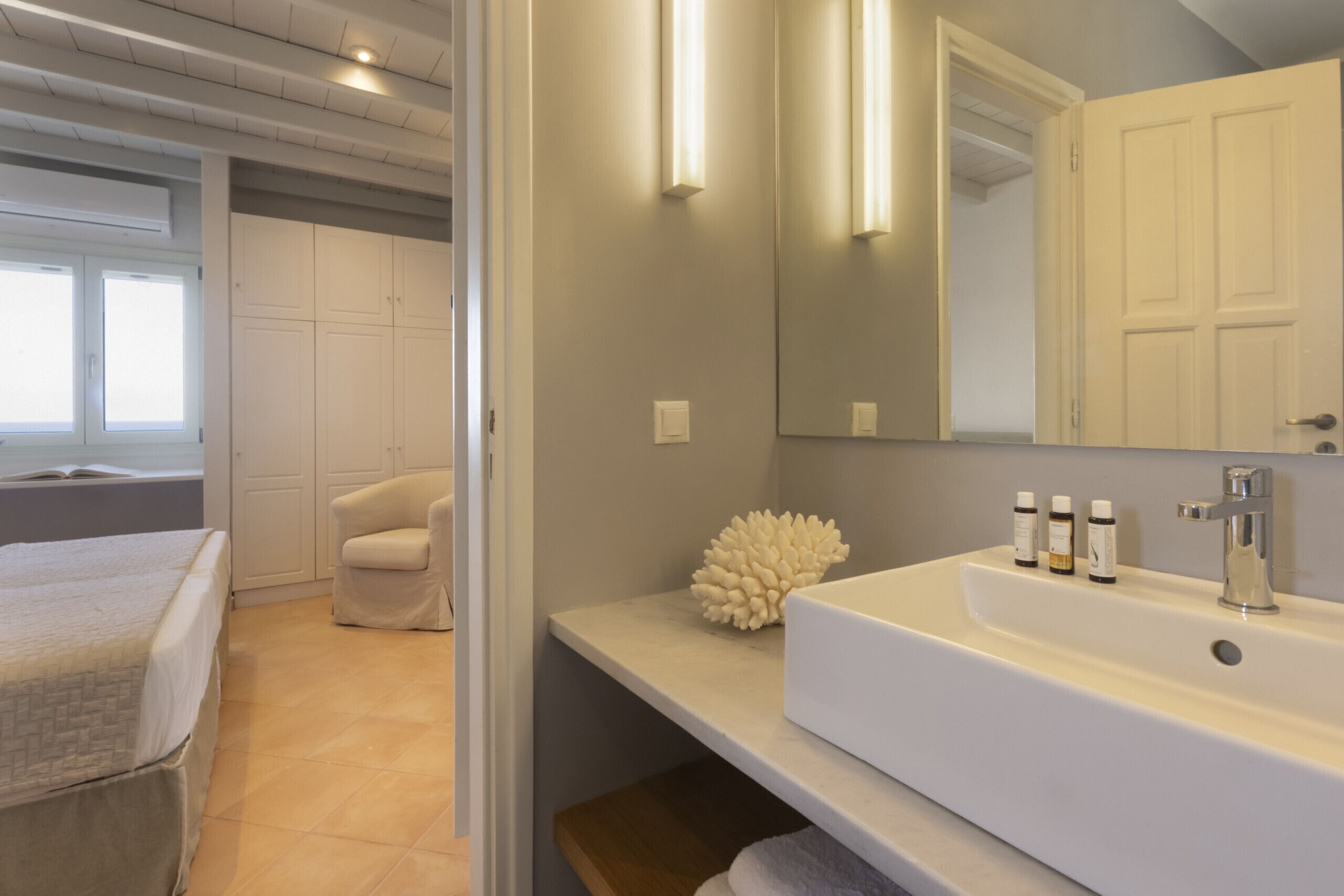 Douche, séchoir à cheveux