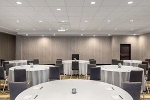 Meeting facility - Holiday Inn & Suites Detroit - Troy by IHG (Troy)