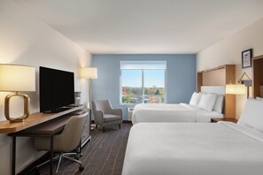 In-room safe, desk, laptop workspace, blackout drapes - Holiday Inn & Suites Detroit - Troy by IHG (Troy)