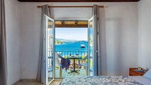 Room - Elsa’s House Top Floor (Corfu)