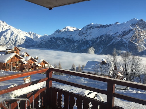 Cosy apartment at 1800 with direct access to the slopes