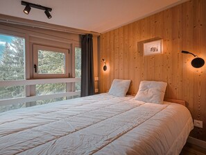 2 bedrooms, free WiFi - Ski-in duplex for 5, balcony, Wi-Fi, Les Arcs 1800 (Les Arcs 1800)