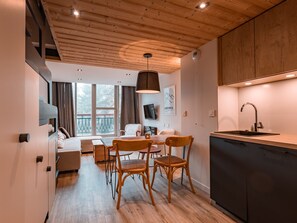 Interior - Ski-in duplex for 5, balcony, Wi-Fi, Les Arcs 1800 (Les Arcs 1800)