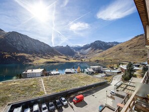 View from property - Family apartment in Tignes with lake view (Tignes)