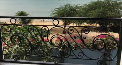 VILLA 4 bedrooms facing the sea swimming pool garden terrace parking comfort for 12