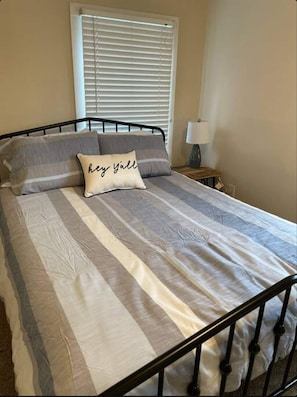 2 habitaciones, wifi gratis y ropa de cama
