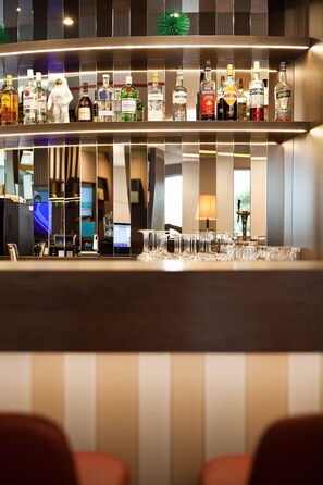 Bar (en el alojamiento)