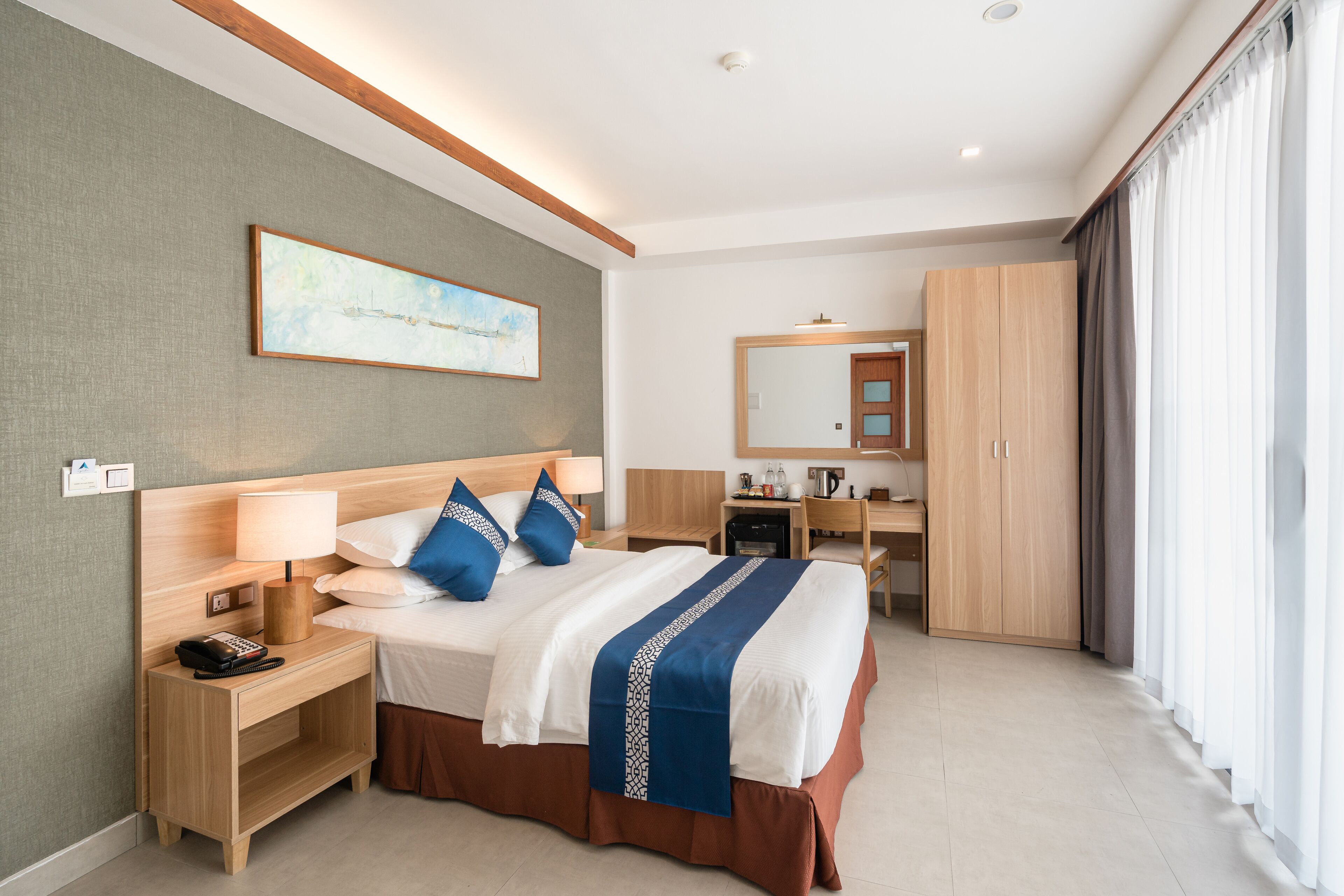 superior double room | 2 bedrooms, premium bedding, memory-foam beds, minibar