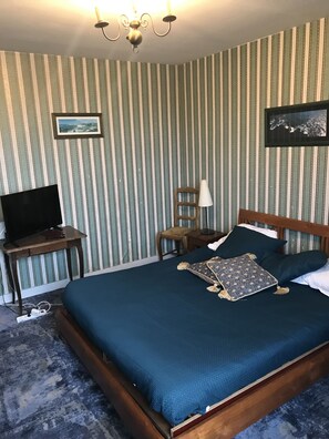 Economy Double Room, 1 Queen Bed (Chambre 6)