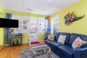 智能电视、电子游戏