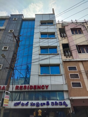 Fachada da propriedade