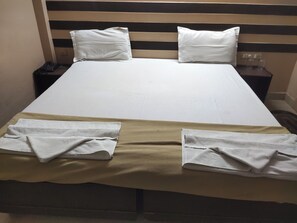 埃及棉床单、高档床上用品、免费 WiFi、床单