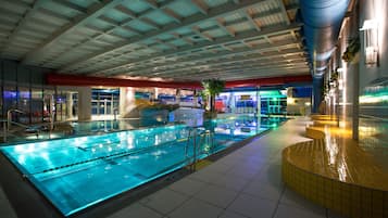 Exercise/lap pool