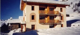 Ground floor, sauna, balcony, parking, tv, ski locker, 120m², Les Menuires