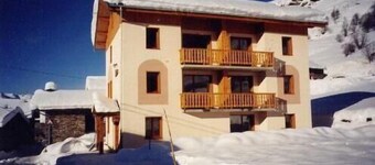 Ground floor, sauna, balcony, parking, tv, ski locker, 120m², Les Menuires