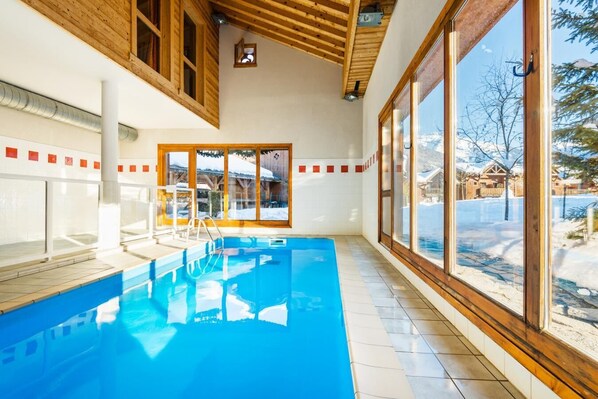 Piscine couverte, piscine chauffée