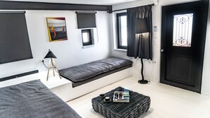 5 slaapkamers, een kluis op de kamer, een bureau