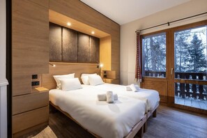 6 bedrooms, WiFi, bed sheets - Wifi, 50m from ski slopes, fitness, swimming pool, sauna, balcony, fireplace or stove, tv (La Plagne)