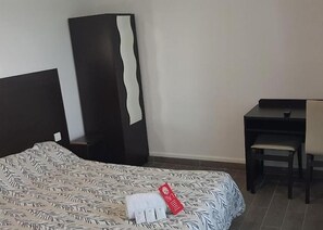 Free WiFi, bed sheets