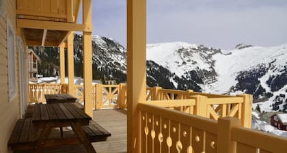 Chalet, terrace, fireplace or stove, tv, 200m², Flaine