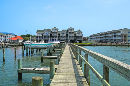 Charlie's Bayside Retreat | South Main Waterfront w/ Private Boat Slip, Screened Porch & Pets