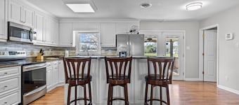 Otter Banks Retreat- Sound Front Home in Beaufort, NC