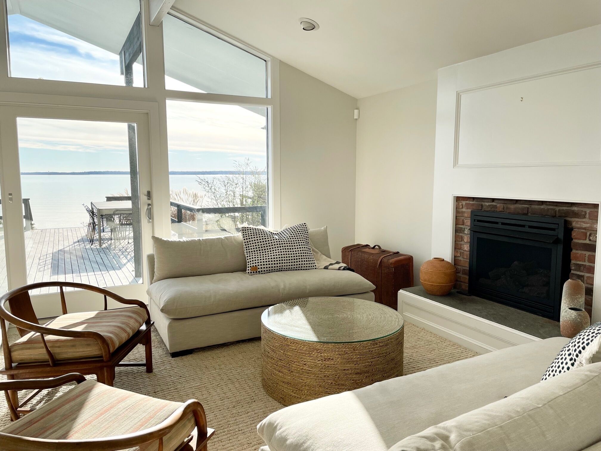 Smart TV, chimenea y tenis de mesa 